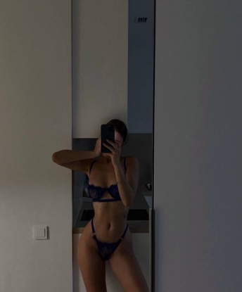 Надежда, 23 года